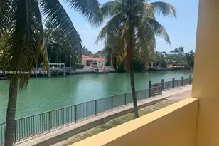 4011 N Meridian Ave, Miami Beach, FL 33140 - Photo 2