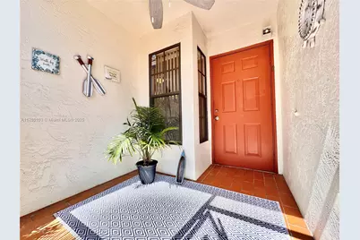 9632 E Sills Dr #102, Boynton Beach, FL 33437 - Photo 2
