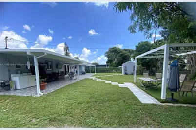 4410 NW 174th Dr, Miami Gardens, FL 33055 - Photo 2