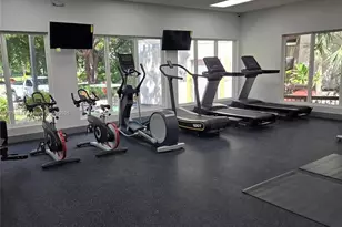 17021 N Bay Rd, Sunny Isles Beach, FL 33160 - Photo 36