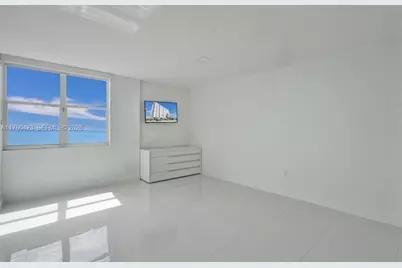 6450 Collins Ave #1204, Miami Beach, FL 33141 - Photo 28