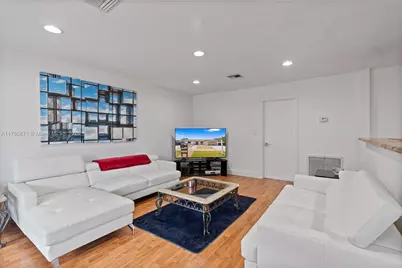 2010 NE 208th St, Miami, FL 33179 - Photo 32