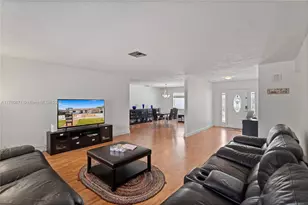 2010 NE 208th St, Miami, FL 33179 - Photo 22