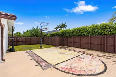 2010 NE 208th St, Miami, FL 33179 - Photo 52