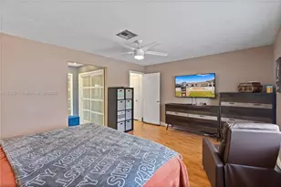2010 NE 208th St, Miami, FL 33179 - Photo 36
