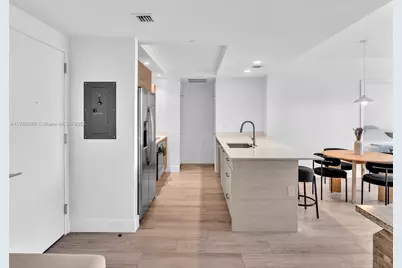 121 NE 34th St #2102, Miami, FL 33137 - Photo 12