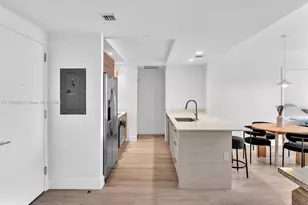 121 NE 34th St, Miami, FL 33137 - Photo 12