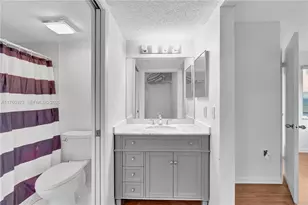 7711 Trent Dr, Tamarac, FL 33321 - Photo 10