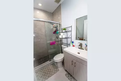 1142 NW 135th Ct, Miami, FL 33182 - Photo 26