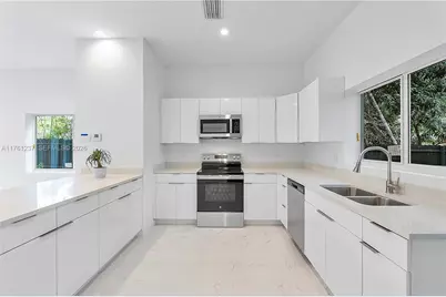 5431 & 5433 NW 5th Ave, Miami, FL 33127 - Photo 10