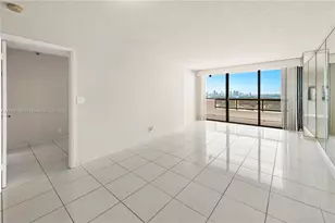 2555 Collins Ave, Miami Beach, FL 33140 - Photo 8