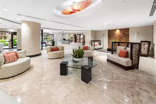 2555 Collins Ave, Miami Beach, FL 33140 - Photo 32