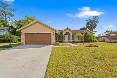 155 Kings Way, Royal Palm Beach, FL 33411 - Photo 1