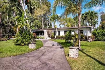 8735 SW 118th St, Miami, FL 33176 - Photo 1