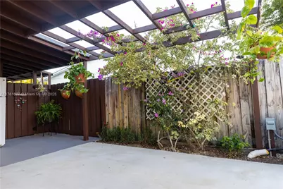 19600 Gulfstream Rd, Cutler Bay, FL 33157 - Photo 36