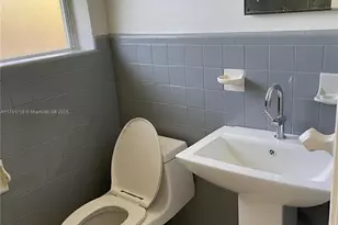 208 SW 2nd Pl, Dania Beach, FL 33004 - Photo 14