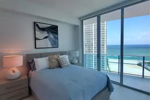17550 Collins, Sunny Isles Beach, FL 33160 - Photo 10
