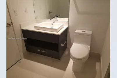 55 SW 9th St #1107, Miami, FL 33130 - Photo 10