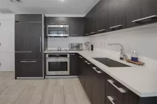 45 SW 9th St, Miami, FL 33130 - Photo 12