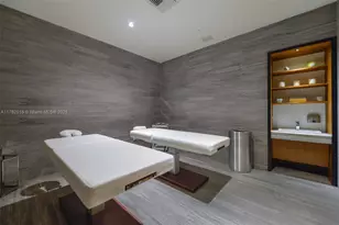 45 SW 9th St, Miami, FL 33130 - Photo 38