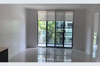 31 SE 6th St #604, Miami, FL 33131 - Photo 8