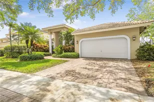 2943 Oakbrook Dr, Weston, FL 33332 - Photo 1