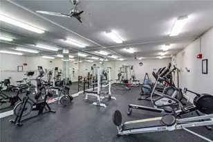 2655 Collins Ave, Miami Beach, FL 33140 - Photo 28