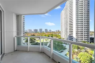 21150 Point Pl, Aventura, FL 33180 - Photo 22