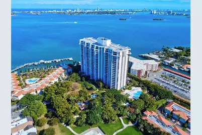 4000 Towerside Ter #302, Miami, FL 33138 - Photo 32
