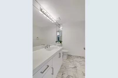 4000 Towerside Ter #302, Miami, FL 33138 - Photo 32