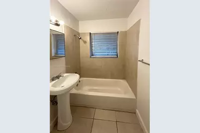 738 NE 86th St #4, Miami, FL 33138 - Photo 8
