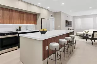 5255 Collins Ave, Miami Beach, FL 33140 - Photo 2