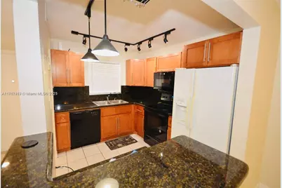 5100 SW 64th Ave #101, Davie, FL 33314 - Photo 10