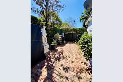 1135 SW 62nd Ave, West Miami, FL 33144 - Photo 24