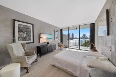 1000 Venetian Way #810, Miami, FL 33139 - Photo 6
