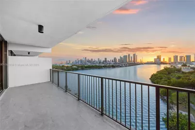 1000 Venetian Way #810, Miami, FL 33139 - Photo 24