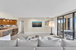 11113 Biscayne Blvd, Miami, FL 33181 - Photo 2