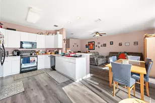 1560 NW 159th Ave, Pembroke Pines, FL 33028 - Photo 8
