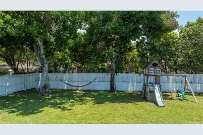 10851 NE 2nd Ct, Miami, FL 33161 - Photo 20