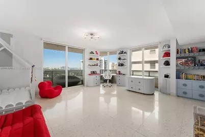 5801 Collins Ave #1200, Miami Beach, FL 33140 - Photo 28
