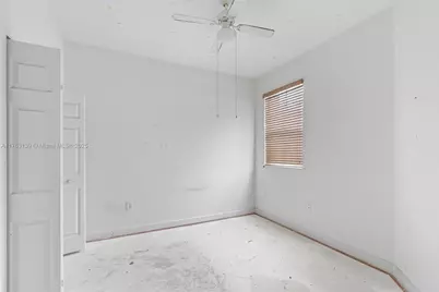 601 SE 37th Pl, Homestead, FL 33033 - Photo 12