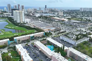 201 NE 14th Ave, Hallandale Beach, FL 33009 - Photo 16