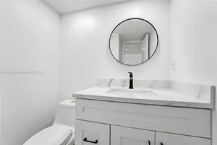 8900 Washington Blvd, Pembroke Pines, FL 33025 - Photo 14