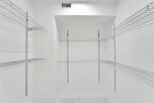 8900 Washington Blvd, Pembroke Pines, FL 33025 - Photo 20