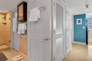 1155 Brickell Bay Dr, Miami, FL 33131 - Photo 30