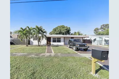 1541 SW 52nd Ave, Plantation, FL 33317 - Photo 4