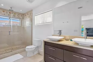 16473 NE 31st Ave, North Miami Beach, FL 33160 - Photo 14