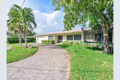 16473 NE 31st Ave, North Miami Beach, FL 33160 - Photo 1