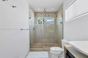 16473 NE 31st Ave, North Miami Beach, FL 33160 - Photo 20