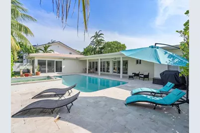 16473 NE 31st Ave, North Miami Beach, FL 33160 - Photo 32